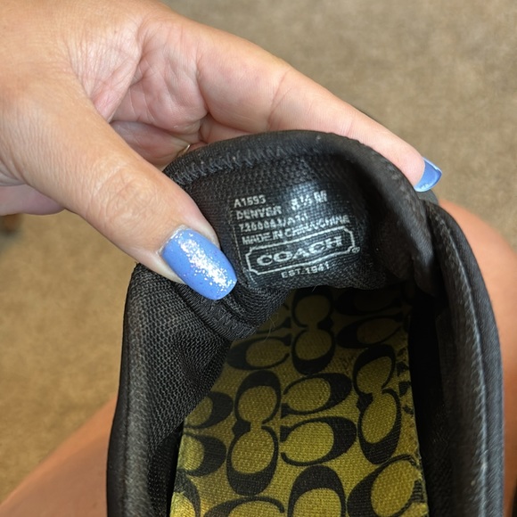 Coach Denver black/lime green
Neoprene running Sneakers Size 8.5 women’s - Picture 8 of 9